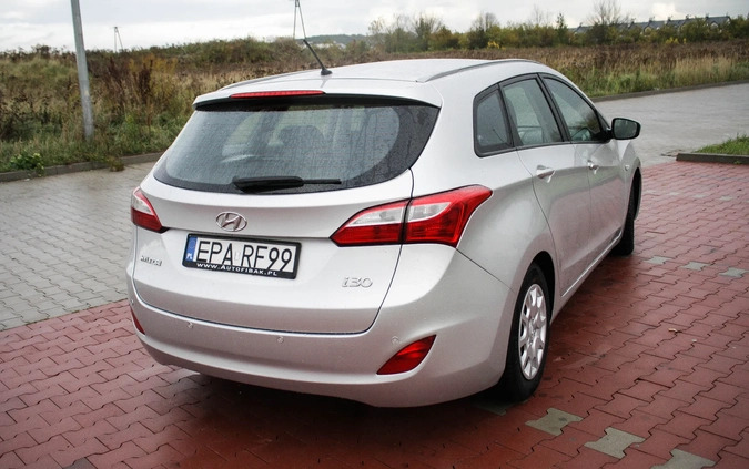 Hyundai I30 cena 19900 przebieg: 335000, rok produkcji 2012 z Rymanów małe 92